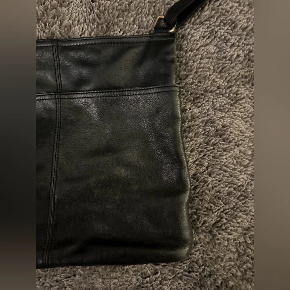 MARGOT Black Leather Zipper Crossbody